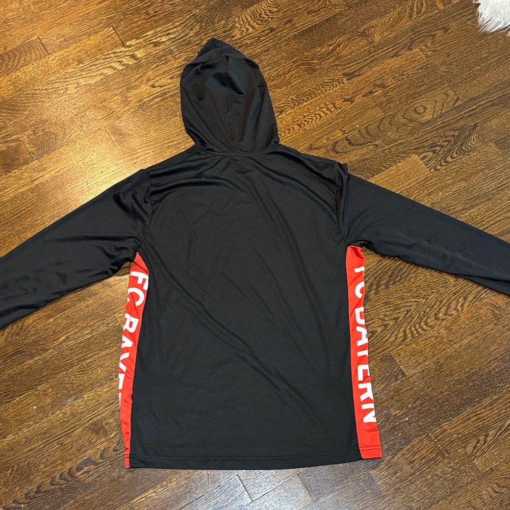Black and Red FC Bayern Hoodie - Picture 5 of 5